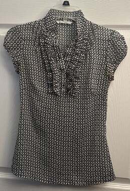 Amaranto Black and White Geometric Ruffle Front Cap Sleeve Blouse Size size 8